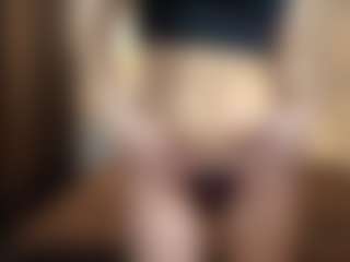Live cam show with EdenJackiewicz - Smoking on AdultVida.com