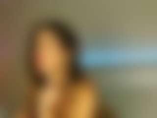 Live cam show with Jesselle Vega - Tease on Camsoda