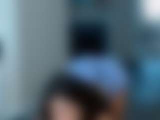 Live cam show with Jesselle Vega - Shaved Pussy on Camiplay Live