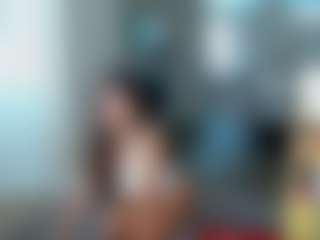 Live cam show with Jesselle Vega - Lovense on madthumbs