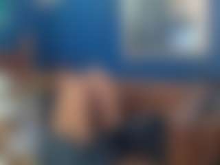 Live cam show with leticiafox77 - Bedroom on Camsoda