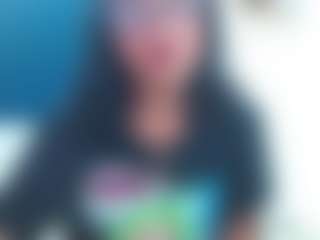 Live cam show with amannemisa - Facial on Latina Girls