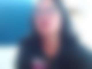 Live cam show with amannemisa - Facial on Livezox