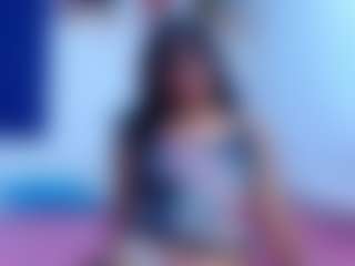 Live cam show with amannemisa - Double Penetration on CamwithHer