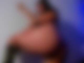 Live cam show with amannemisa - Tittyfuck on Camsoda