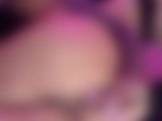 Live cam show with Avery Vale - Strip on Camsoda