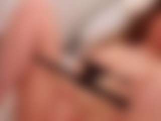 Live cam show with BabyMlem - Smoking on AdultVida.com
