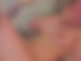Live cam show with BabyMlem - Blonde Hair Curvy on Camsoda