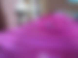 Live cam show with brainiacbimbo - Public Black on Soda Cam
