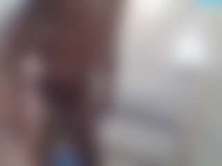 Live cam show with thebrainiacbimbo - Shredded on AdultVida.com