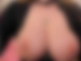 Live cam show with EmmaBloomm - Butt Plug on liverealitysex.com