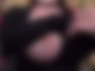 Live cam show with EmmaBloomm - Green Eyes on sexylive.show