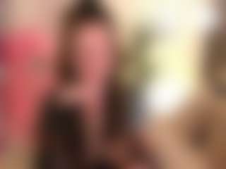 EmmaBloomm's Live Sex Cam Show