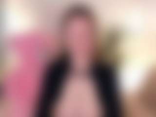 EmmaBloomm's Live Sex Cam Show
