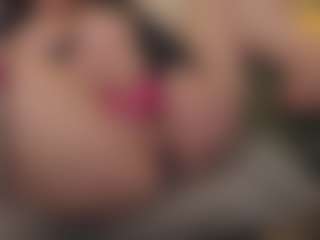 EmmaBloomm's Live Sex Cam Show