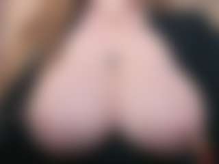 Live cam show with EmmaBloomm - Public Brown Hair on slutload