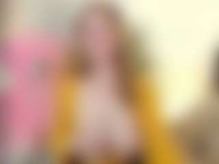 EmmaBloomm's Live Sex Cam Show