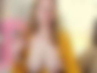 EmmaBloomm's Live Sex Cam Show