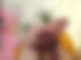 EmmaBloomm's Live Sex Cam Show