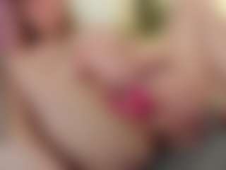 EmmaBloomm's Live Sex Cam Show