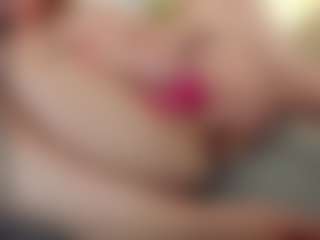 EmmaBloomm's Live Sex Cam Show