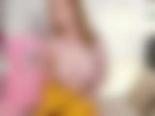 EmmaBloomm's Live Sex Cam Show
