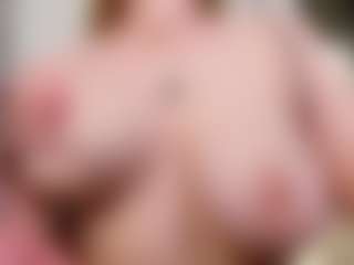 Live cam show with EmmaBloomm - Hairy Pussy Brown Hair on Camsoda