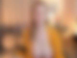 Live cam show with EmmaBloomm - Brown Hair on slutload