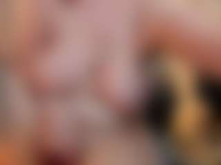 Live cam show with EmmaBloomm - Hairy Pussy on googirlz