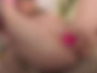 Pokaz na żywo z EmmaBloomm - Butt Plug na Camsoda
