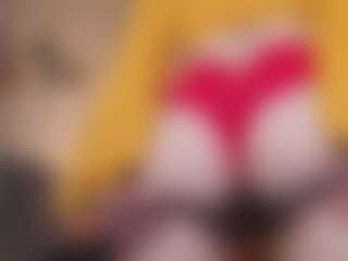 Live cam show with EmmaBloomm - Twerk on Hubzter Live
