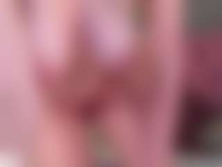 Live cam show with friendlyfiree - Blue Eyes on SpunkLive