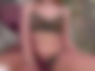 Live cam show with friendlyfiree - Blue Eyes on livesuperchat.net