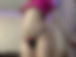 Live cam show with Mia - Lush Blonde Hair on Fling VIP Chat