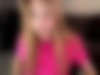 Mia's Live Sex Cam Show