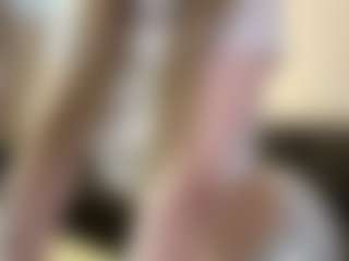 Mia's Live Sex Cam Show