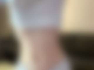 Live cam show with Mia - Sexy on Camsoda
