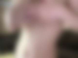 Mia's Live Sex Cam Show