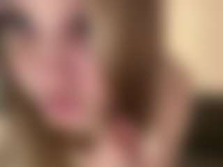 Mia's Live Sex Cam Show