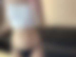 Mia's Live Sex Cam Show