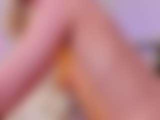 Live cam show with FloraAmber - Blonde Hair on livesexfox.com