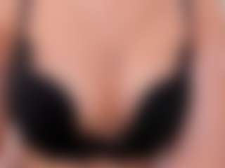 Live cam show with FloraAmber - Student on liverealitysex.com