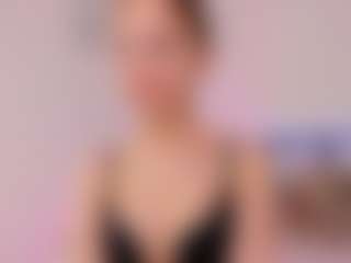 Live cam show with FloraAmber - Doggy on CamwithHer