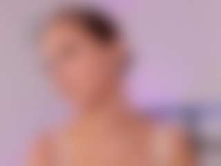 Live cam show with FloraAmber - Thin on livesuperchat.net