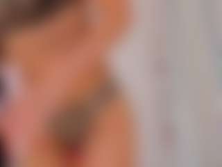 Live cam show with FloraAmber - Sexy on infinitiblacc.com