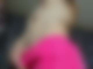 Live cam show with JamesInked - Brown Hair on Soda Cam