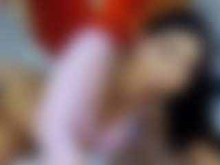 Live cam show with Kamie-SebasDolce - Massage on TastyBlacksLive