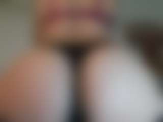 Live cam show with nikitabonnie - Handjob on Camsoda