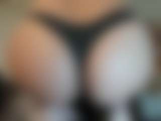Live cam show with nikitabonnie - Average on Camsoda
