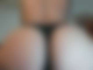 Live cam show with nikitabonnie - Smoking on TeamSkeetLive